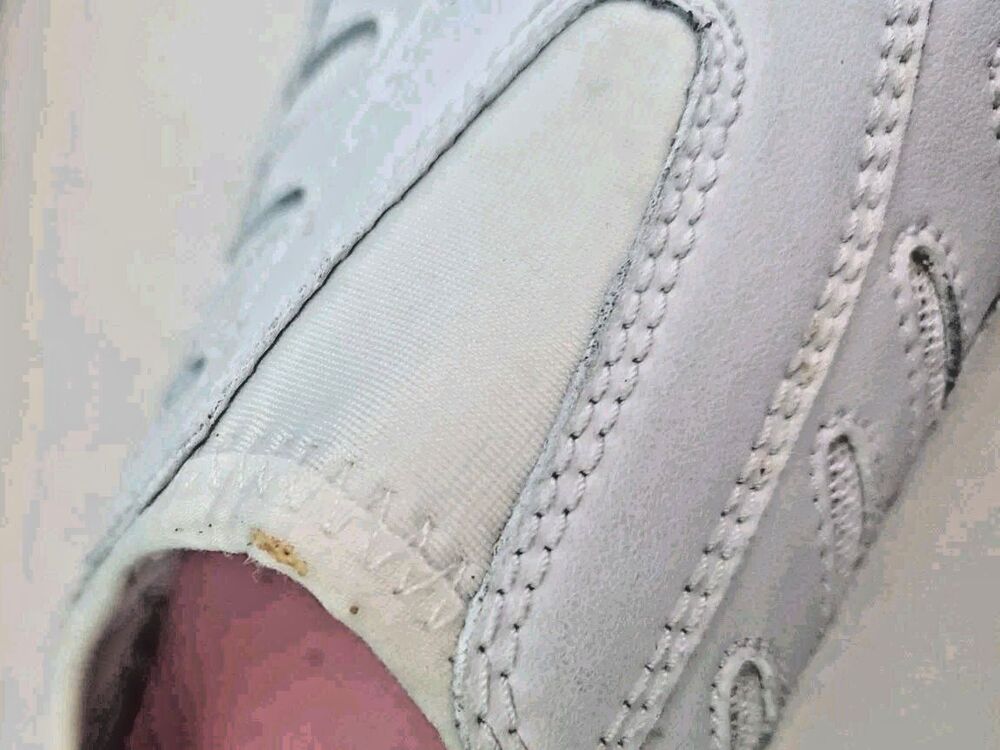 Easy Spirit Sz 7 White Leather Slip On Walking Shoes Sneaker Mules Pink Accents - Picture 4 of 12